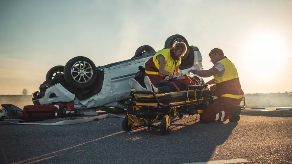 Auto na een ongeluk door rijden onder invloed van alcohol