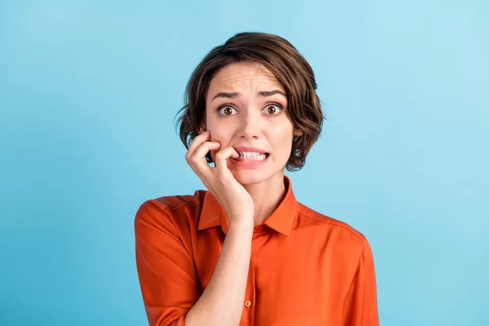 Iemand die leert omgaan met angst via cognitieve gedragstherapie
