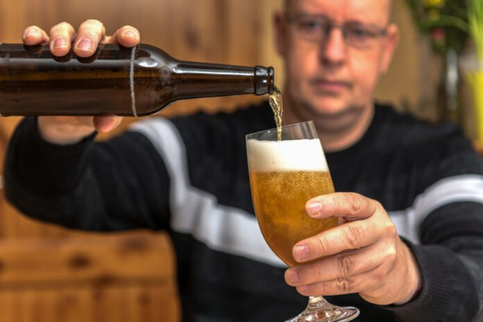 Hoe Herken je een Alcoholist? Tips om alcoholisten te herkennen.