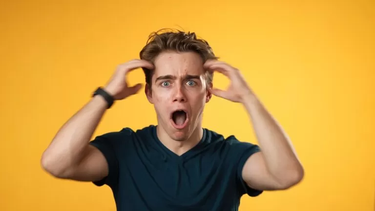 Wat is poppers drugs en wat zijn de effecten? Deze jongen ervaart hoe het voelt.